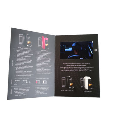 La brochure visuelle d'affichage à cristaux liquides de stratification mate CONTRE le livre imprimé facilite vos affaires