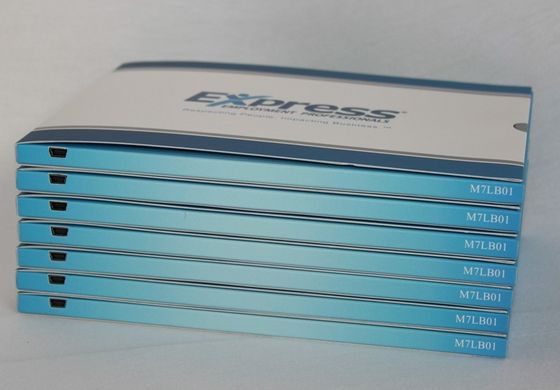 CMYK imprimant la carte visuelle visuelle de brochure de carte de visite professionnelle de visite d'affichage à cristaux liquides pour épouser/publicité