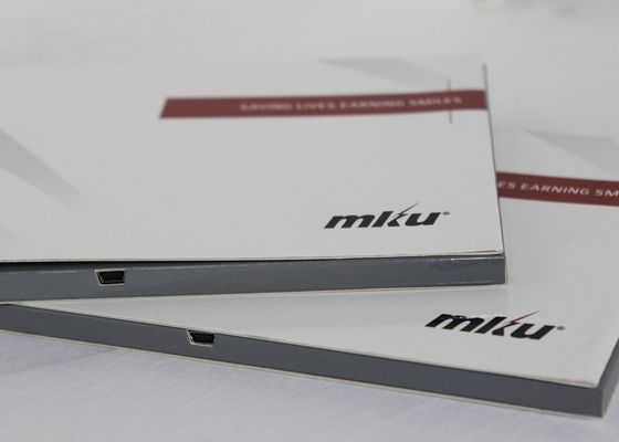 Bespoke TFT หน้าจอ LCD Video Brochure สำหรับงานแต่งงาน, สีสัน