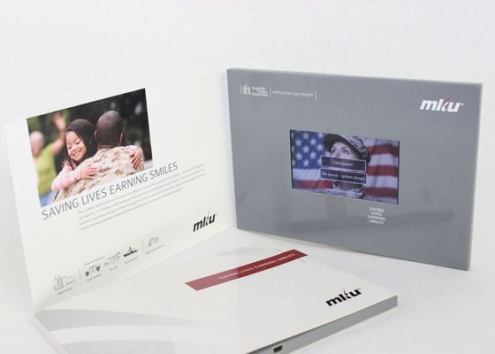 Bespoke TFT หน้าจอ LCD Video Brochure สำหรับงานแต่งงาน, สีสัน