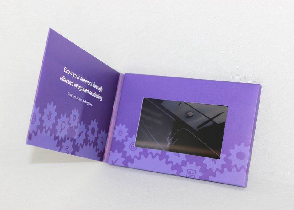 Brochure visuelle en vrac d'affichage à cristaux liquides de papier d'imprimerie pour annoncer/calibre de taille pouce A5 de promotion/vente 7